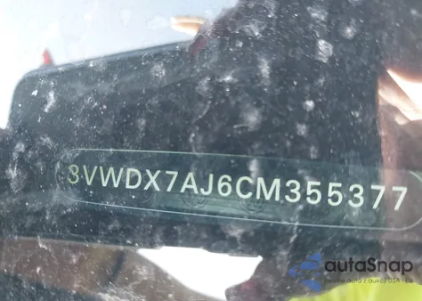 2012 Volkswagen Jetta 2.5L Se z USA, uszkodzony, nr VIN 3VWDX7AJ6CM355377